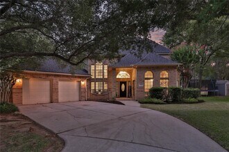 8006 Devlin Dr in Humble, TX - Building Photo - Building Photo