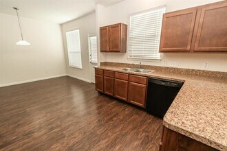 25 Catalina Ct in Manvel, TX - Building Photo - Building Photo