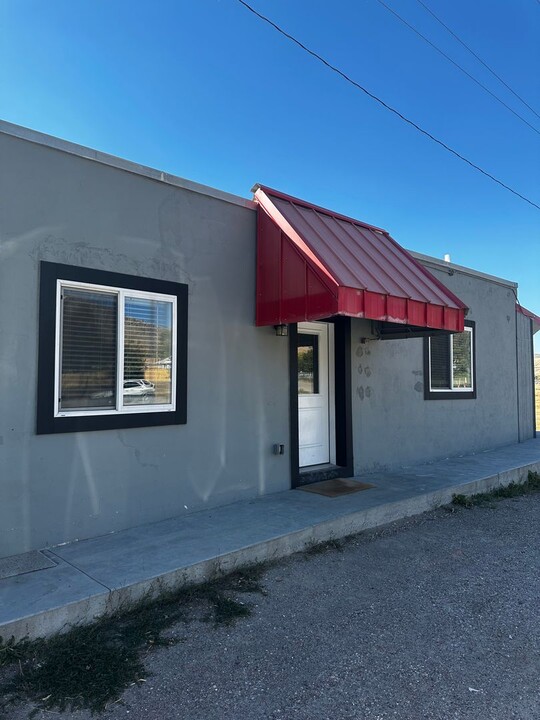291 US-30 in Inkom, ID - Building Photo