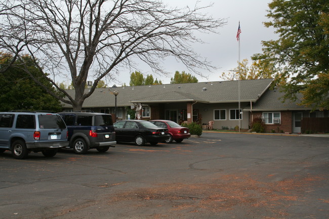 Silver Leaf I & II Apartments in Loveland, CO - Foto de edificio - Building Photo