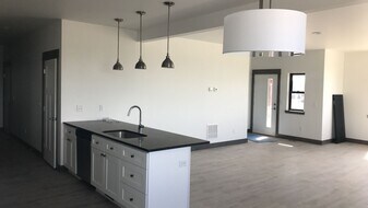 1096 Cassandra Ln in Bozeman, MT - Building Photo