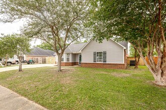 602 Ronda Ln in Ocean Springs, MS - Building Photo - Building Photo