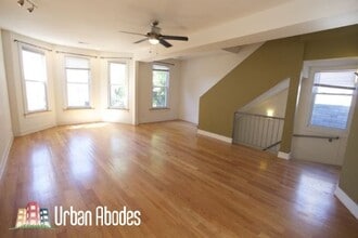 3023 N Oakley Ave, Unit 2 in Chicago, IL - Building Photo - Building Photo