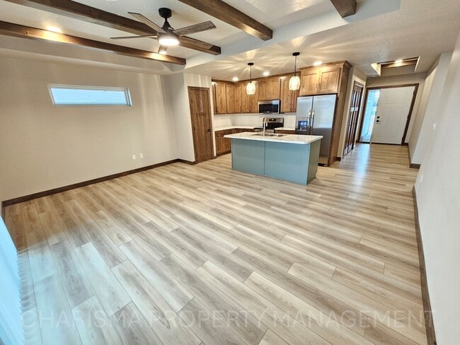 1505 Neil Ave in Dell Rapids, SD - Building Photo - Building Photo
