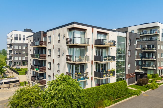 1935 Du Fer-À-Cheval Ch in Ste-Julie, QC - Building Photo - Building Photo