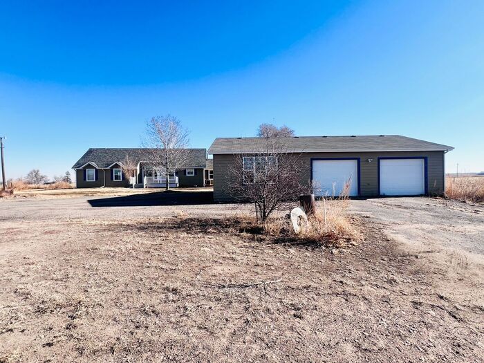 15892 Co Rd 40 in Platteville, CO - Building Photo