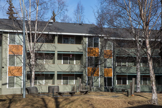 Stephens Park in Anchorage, AK - Foto de edificio - Building Photo