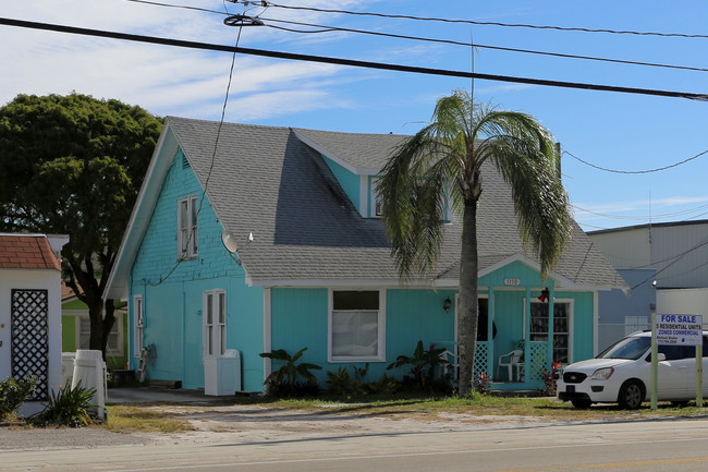 1150 Old Dixie Hwy in Vero Beach, FL - Building Photo - Primary Photo