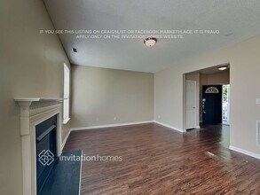 301 Cline Falls Dr in Holly Springs, NC - Building Photo - Building Photo