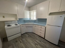 552 E Grumman Dr in Midwest City, OK - Building Photo