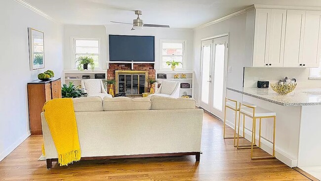 property at 5230 S Columbia Ave