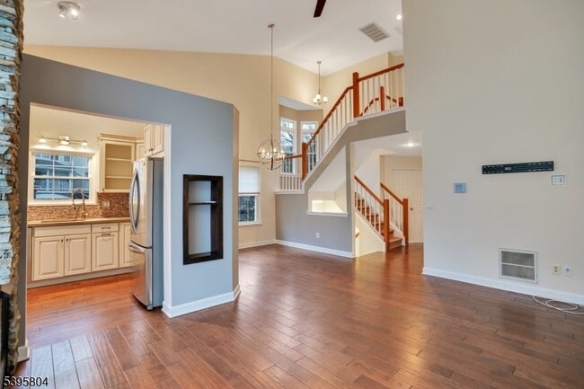 1606 Windsor Ct in Denville, NJ - Building Photo - Building Photo