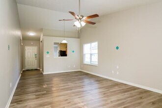 129 Hilltop Farms Blvd in New Whiteland, IN - Building Photo - Building Photo