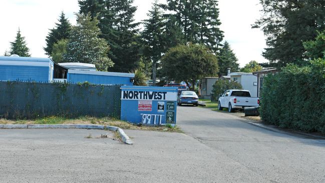 Northwest Trailer Park in Lakewood, WA - Foto de edificio - Building Photo