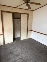 905 W 37th Ave, Unit unit # 5 in Hobart, IN - Building Photo - Building Photo