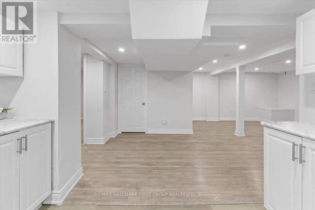 46 Tulloch Dr in Ajax, ON - Building Photo - Building Photo