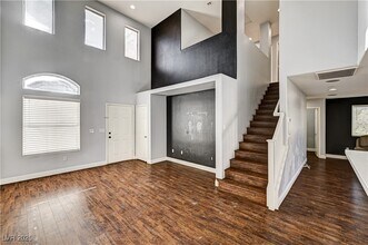 10425 MIHELA Ave in Las Vegas, NV - Building Photo - Building Photo