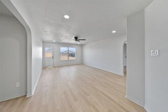 5203 Panay Park Dr in Houston, TX - Foto de edificio - Building Photo