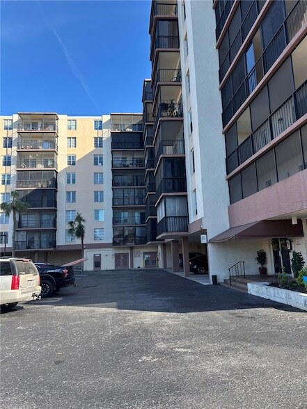 2901 26th St W, Unit 309 in Bradenton, FL - Building Photo