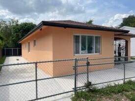 20795 NW 41st Avenue Rd in Miami Gardens, FL - Building Photo