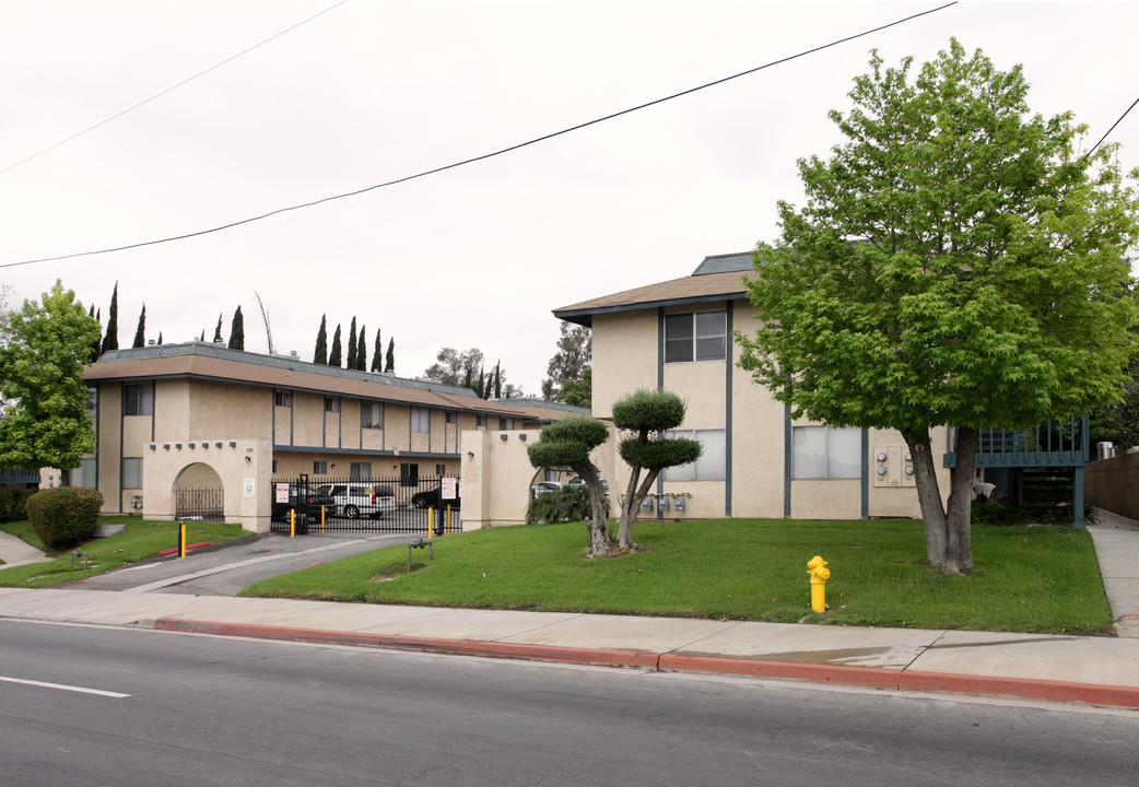 Rubidoux Villas in Jurupa Valley, CA - Building Photo