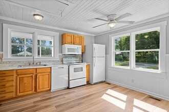 204 S McRae St in Burgaw, NC - Building Photo - Building Photo