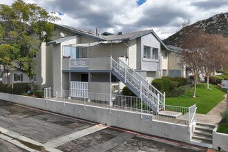 Ridgewood Square in Santee, CA - Building Photo - Building Photo