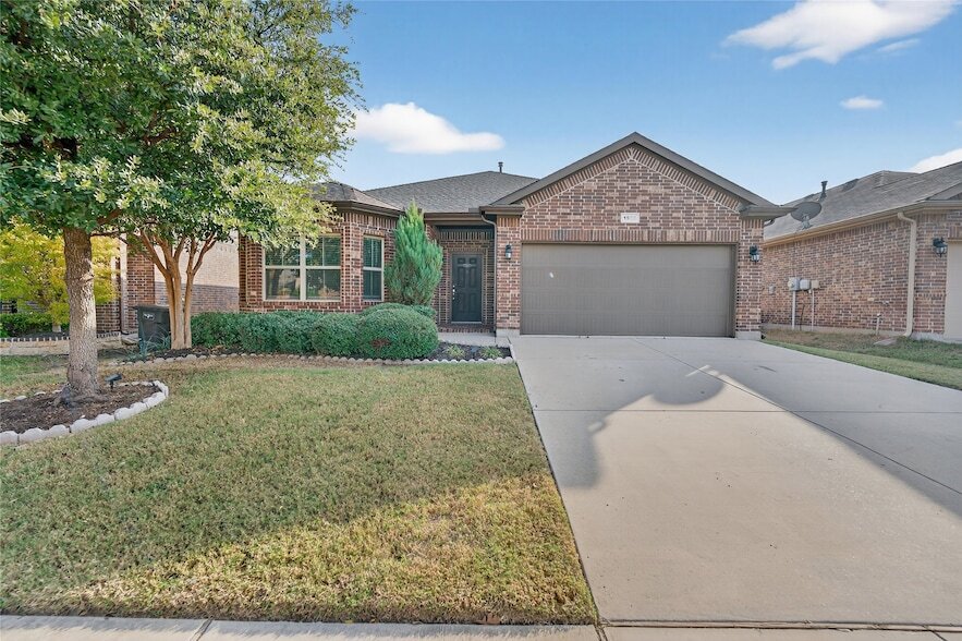 1928 Velarde Rd, Unit A in Fort Worth, TX - Foto de edificio