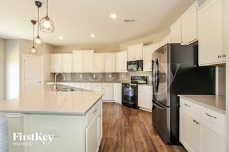 3611 Cerelia Ln in Denver, NC - Foto de edificio - Building Photo