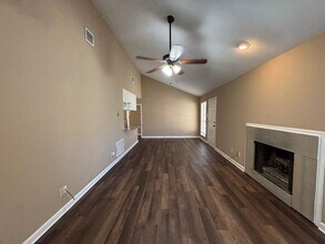 2422-2424 Sherry St in Arlington, TX - Building Photo - Building Photo