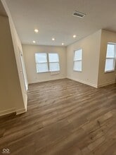 7545 Fallsworth Dr in Avon, IN - Foto de edificio - Building Photo
