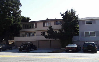 2118 S Beverly Glen Blvd Apartments