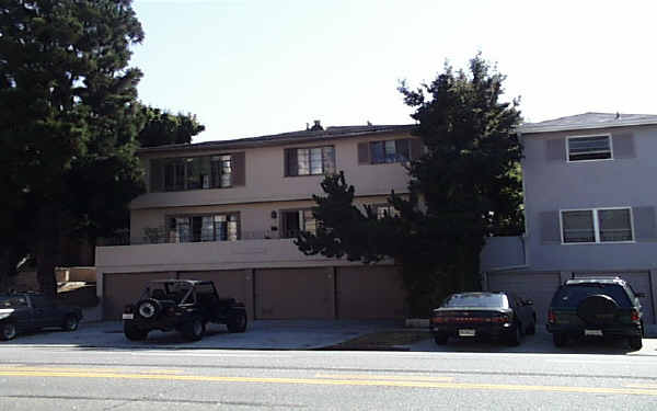 2118 S Beverly Glen Blvd in Los Angeles, CA - Building Photo