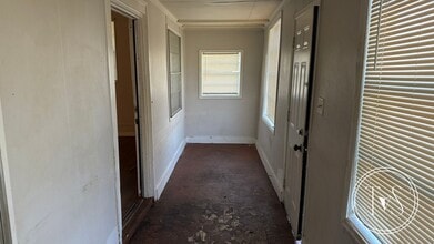 1011 W 53rd St in Savannah, GA - Building Photo - Building Photo