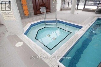 88-488 Alton Towers Cir in Toronto, ON - Building Photo - Building Photo