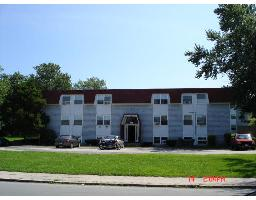 655 Mount Hope Ave in Fall River, MA - Foto de edificio