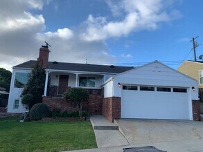 5037 Parkglen Ave in Los Angeles, CA - Building Photo - Building Photo