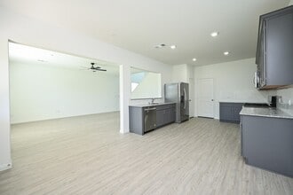 23547 Autumn Harvester Dr in Hockley, TX - Building Photo - Building Photo