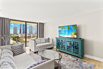 290 174th St in Sunny Isles Beach, FL - Building Photo - Building Photo