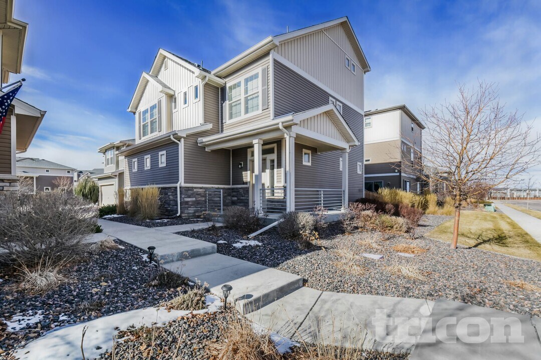 10550 Waco St in Commerce City, CO - Building Photo