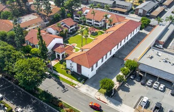 Richmont in Buena Park, CA - Foto de edificio - Building Photo
