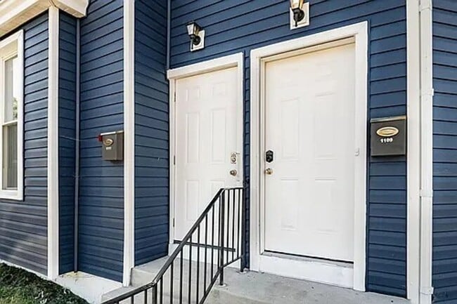 property at 1109-1111-1111 Franklin Ave