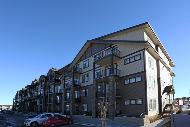 117 Copperpond Cmn SE in Calgary, AB - Building Photo - Building Photo