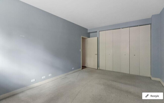 2300 N Commonwealth Ave in Chicago, IL - Building Photo - Building Photo