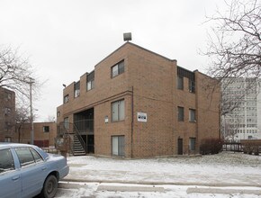 Evergreen Terrace Apartments in Chicago, IL - Building Photo - Building Photo
