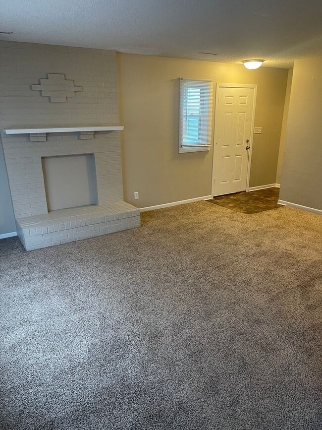 property at 2106 E Caulder Ave