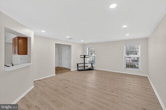 1404 Wharton Rd in Mount Laurel, NJ - Building Photo - Building Photo