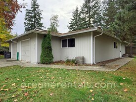 2127 Soroya Ct SW in Olympia, WA - Building Photo