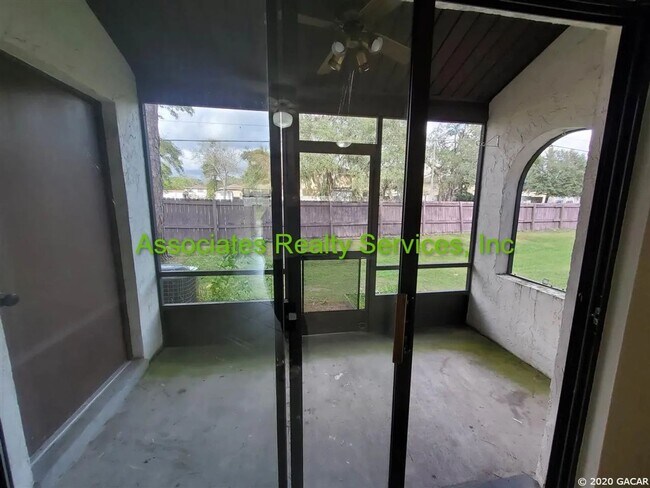2635 SW 35th Pl in Gainesville, FL - Building Photo - Building Photo