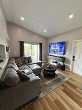 2301 NW 96th Terrace in Pembroke Pines, FL - Building Photo - Building Photo